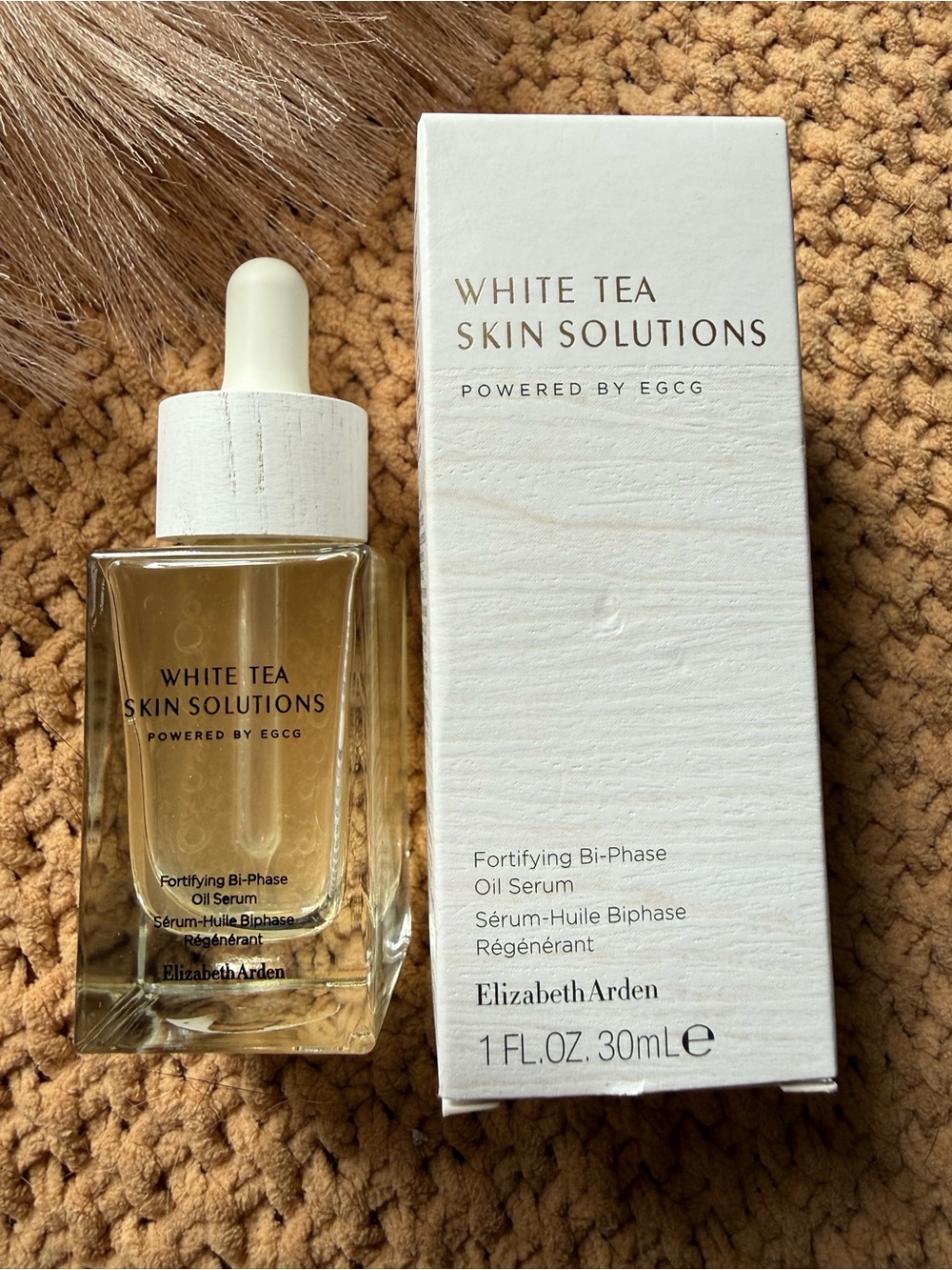 Elizabeth Arden White Tea Skin Solutions Serum - White and Gold